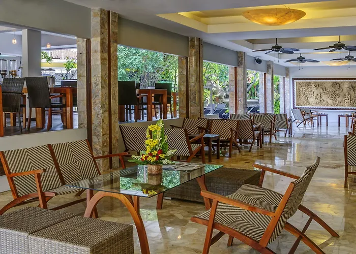 Hotel Maharani Kuta (Bali)