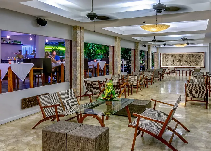 Hotel Maharani Kuta (Bali)